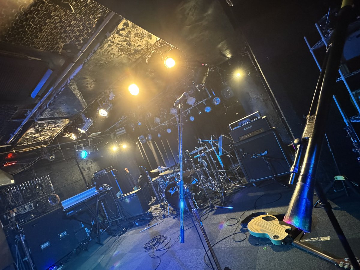 yukiNyan39's tweet photo. 最後に物販で買ったやつ
パスにはサインしてあってなかやんに日付け書いてもらった
ほんとにいいバンドだったよ
#oddfive https://t.co/13CT6TcjOw