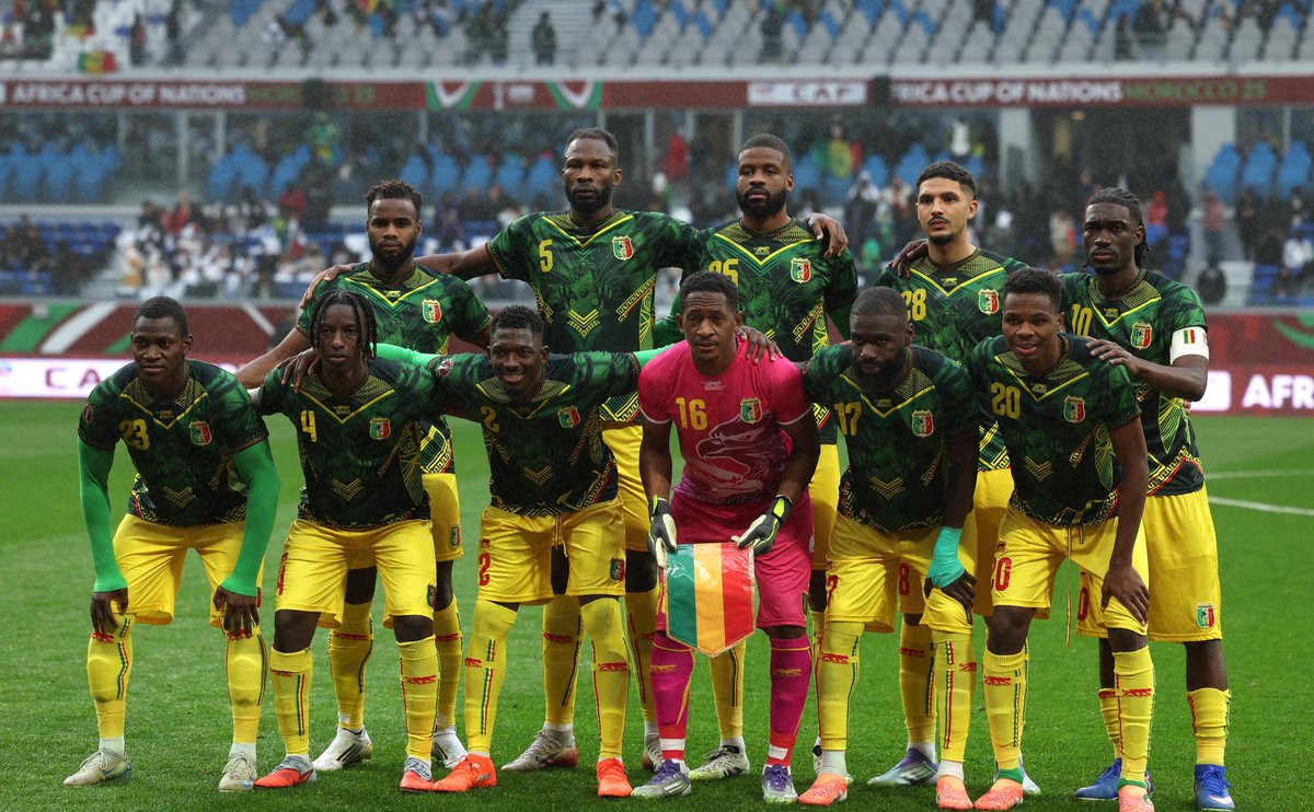 segadiarrah's tweet photo. Le  #Mali est éliminé, mais nos joueurs sortent la tête haute 
Le vrai échec n’est pas sur le terrain.
Il est dans la gouvernance de notre football.

Quand une fédération fragilisée, contestée, discréditée, continue de diriger depuis une situation indéfendable, c’est tout l’avenir du football malien qui est pris en otage.

Le silence nous affaiblit plus que la défaite.
Merci aux joueurs. Respect à leur combat.
Le football malien mérite une gouvernance crédible et libre.
