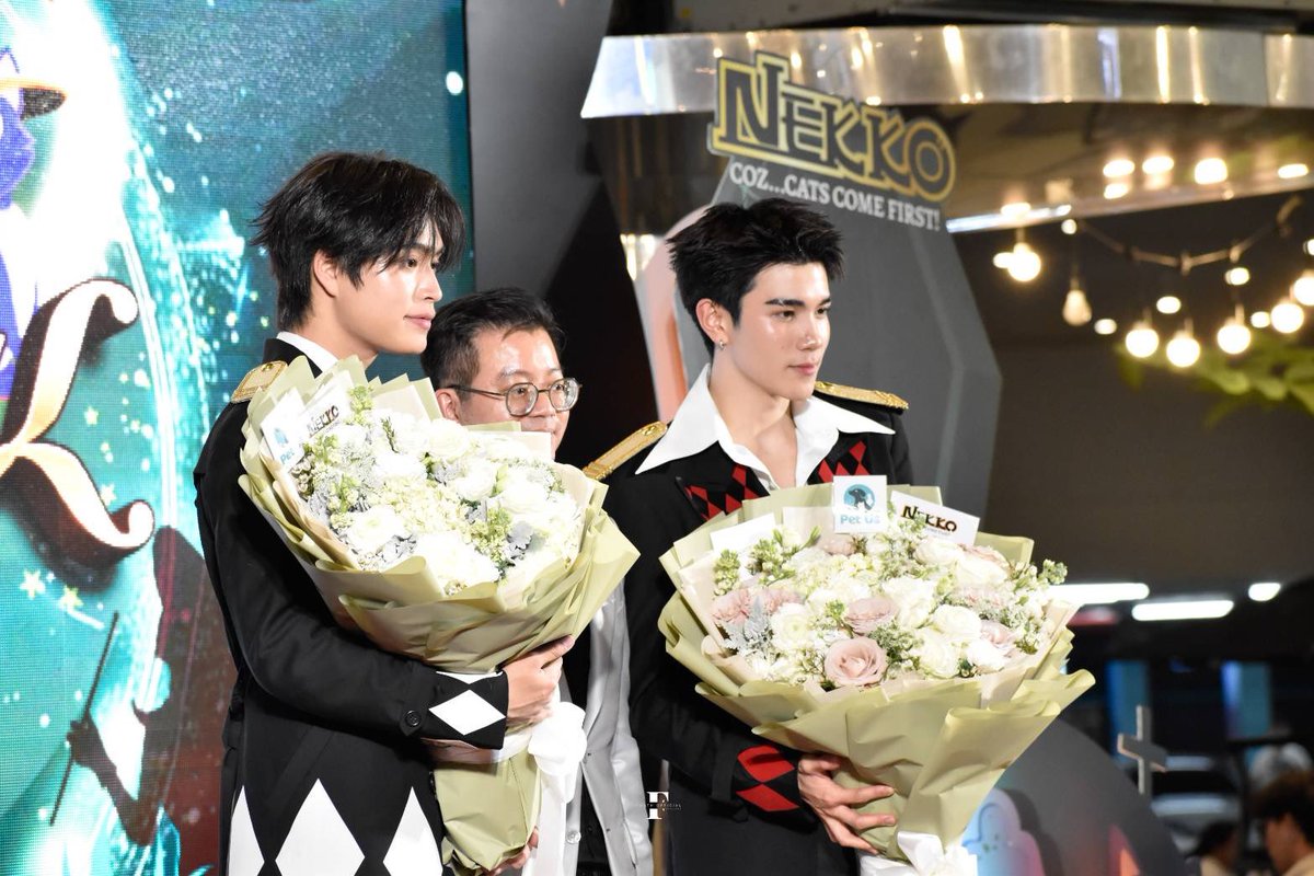 ขอขอบคุณ <a href="/Nekko_CatFood/">Nekko Cat Food</a> ที่ชวนน้องโฟร์ทและน้องเจมีไนน์ มาร่วมสนุกกับกิจกรรม NEKKO MEOWGICAL ในวันนี้นะคะ น่ารัก อบอุ่น และสนุกมากๆเลยค้าบบ รอกิจกรรมต่อไปจากพี่nekkoแล้วค่ะ😽🫶🏻

#NEKKOxGFwithPetUs
#Fourthnattawat #โฟร์ทณัฐวรรธน์
#GeminiFourth #เจมีไนน์โฟร์ท