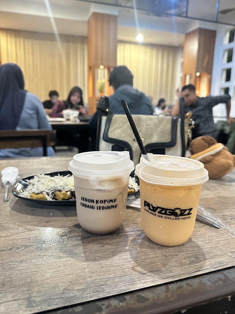 elsndpd's tweet image. Agak syok pengunjungnya rata” senior