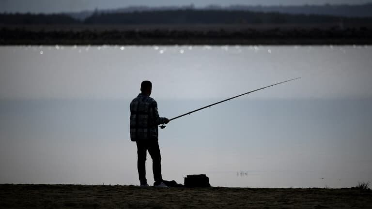 BFMTV's tweet image. Il faudra les enregistrer dans une appli: les pêcheurs de loisirs devront déclarer leurs prises dès les prochaines semaines
l.bfmtv.com/3771