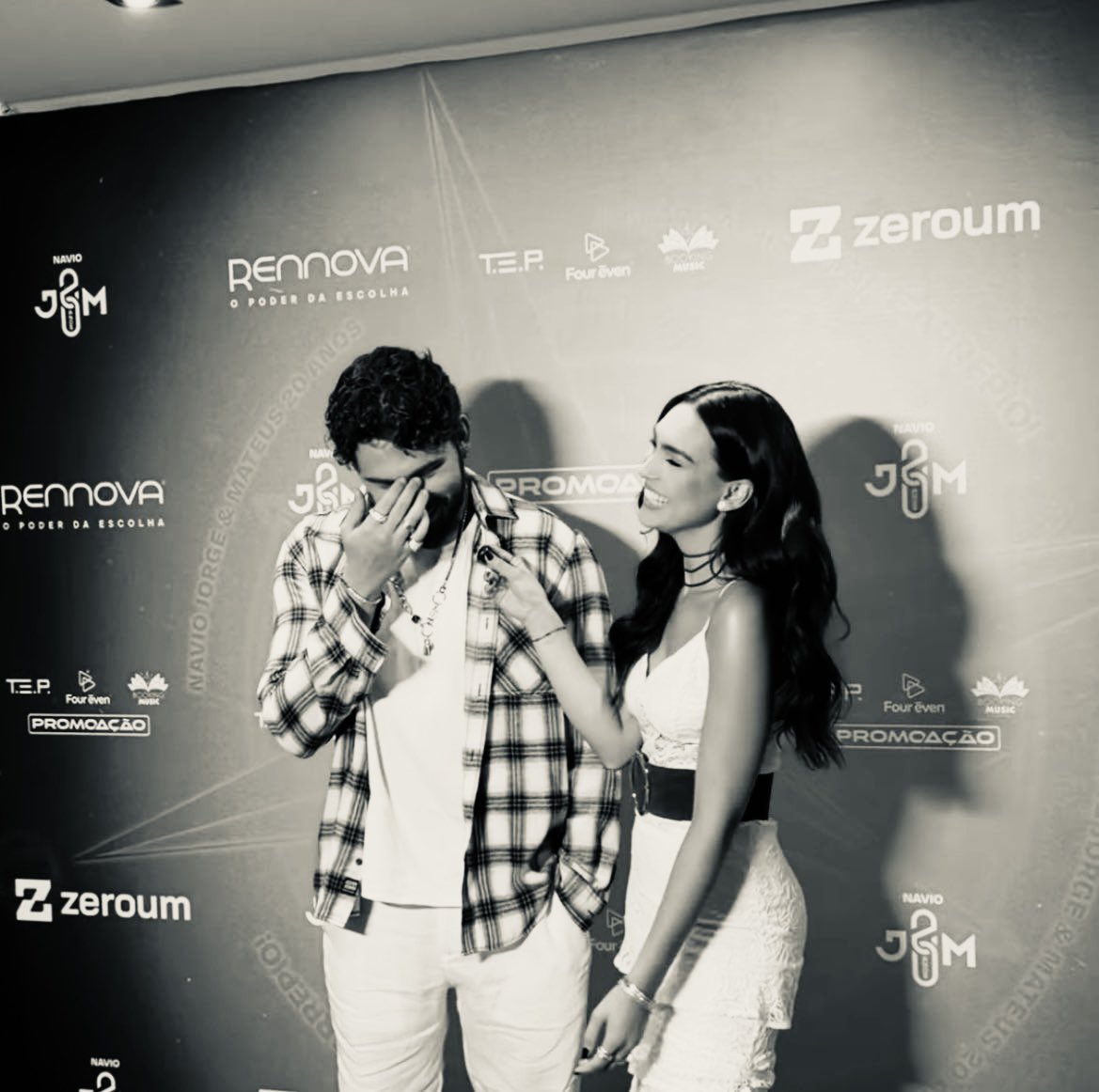 effectspieroni's tweet image. Lindos!! 🩵