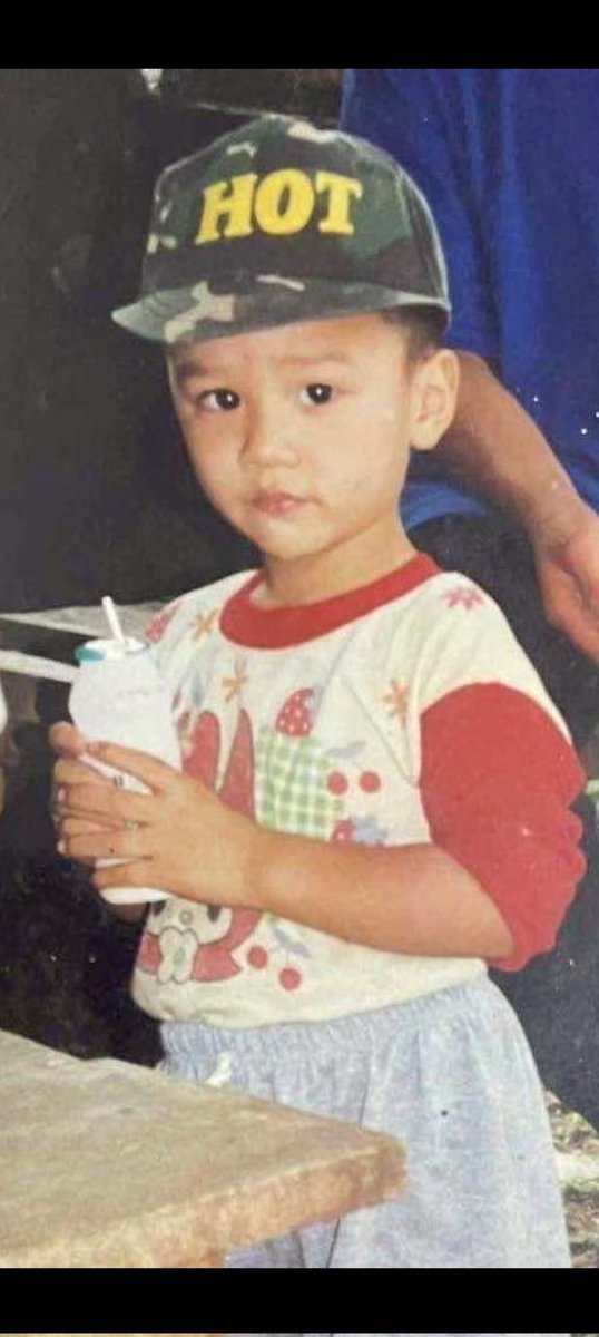 hongzaa's tweet photo. พี่ใส่มายเมโลดี้ น้องใส่อุตร้าแมน 55555555 https://t.co/x31J6xgjvU