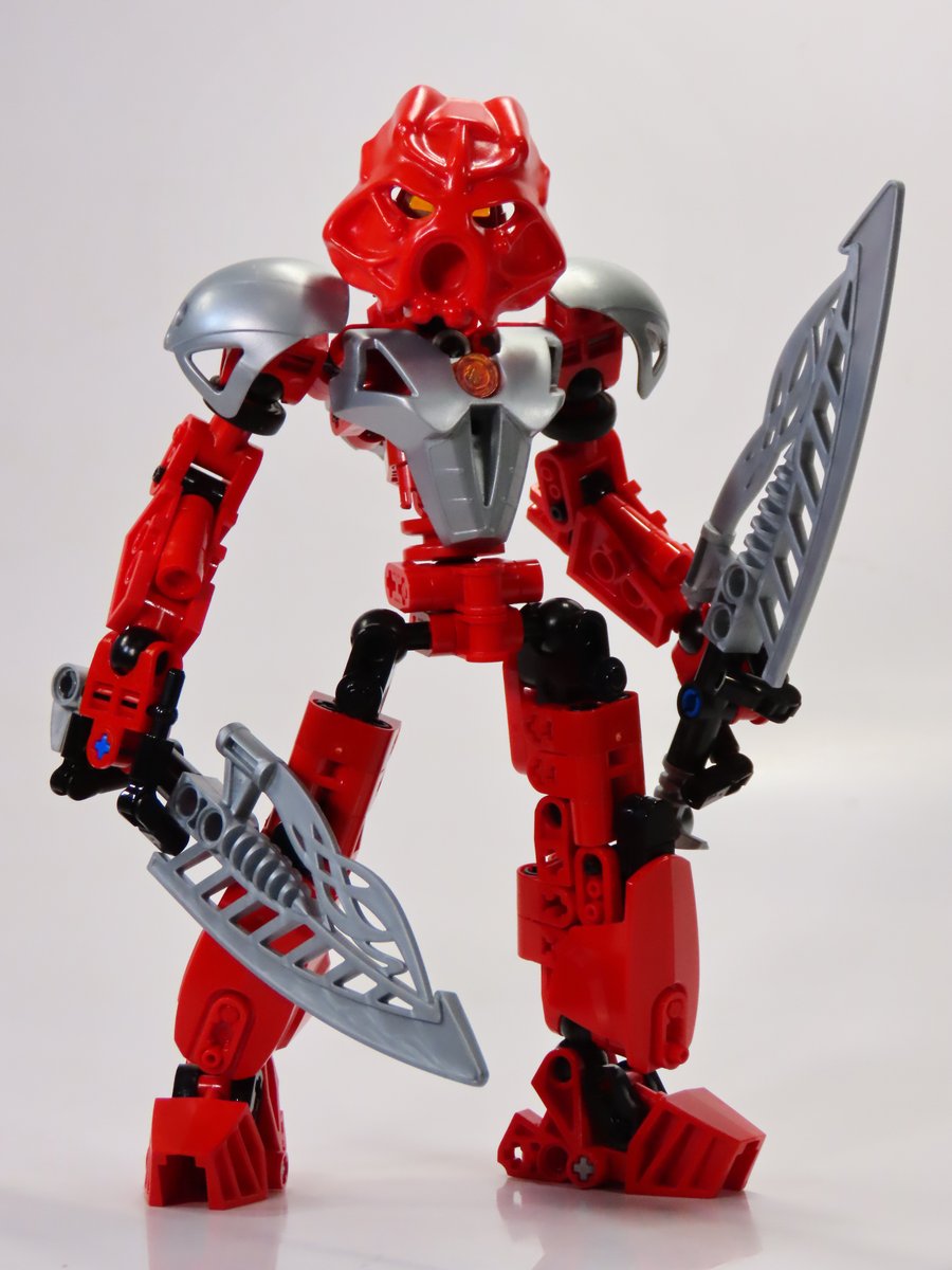 これは劇場版バージョンの深紅色のタフー・ヌーバ兄貴に惚れ込んで再現した過去作です(自慢)

#レゴ
#バイオニクル