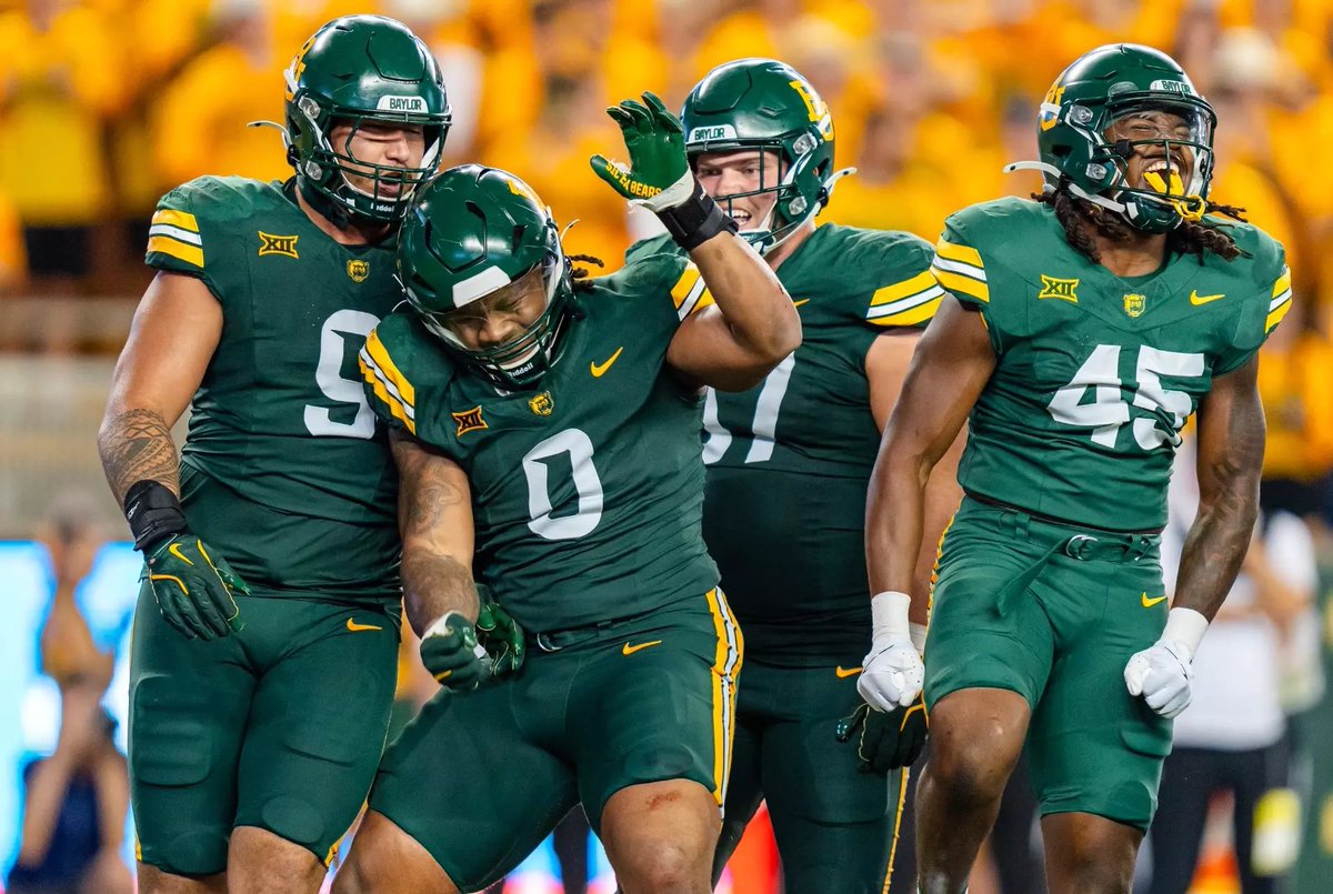 zekewdc's tweet image. Baylor offered! #SicEm