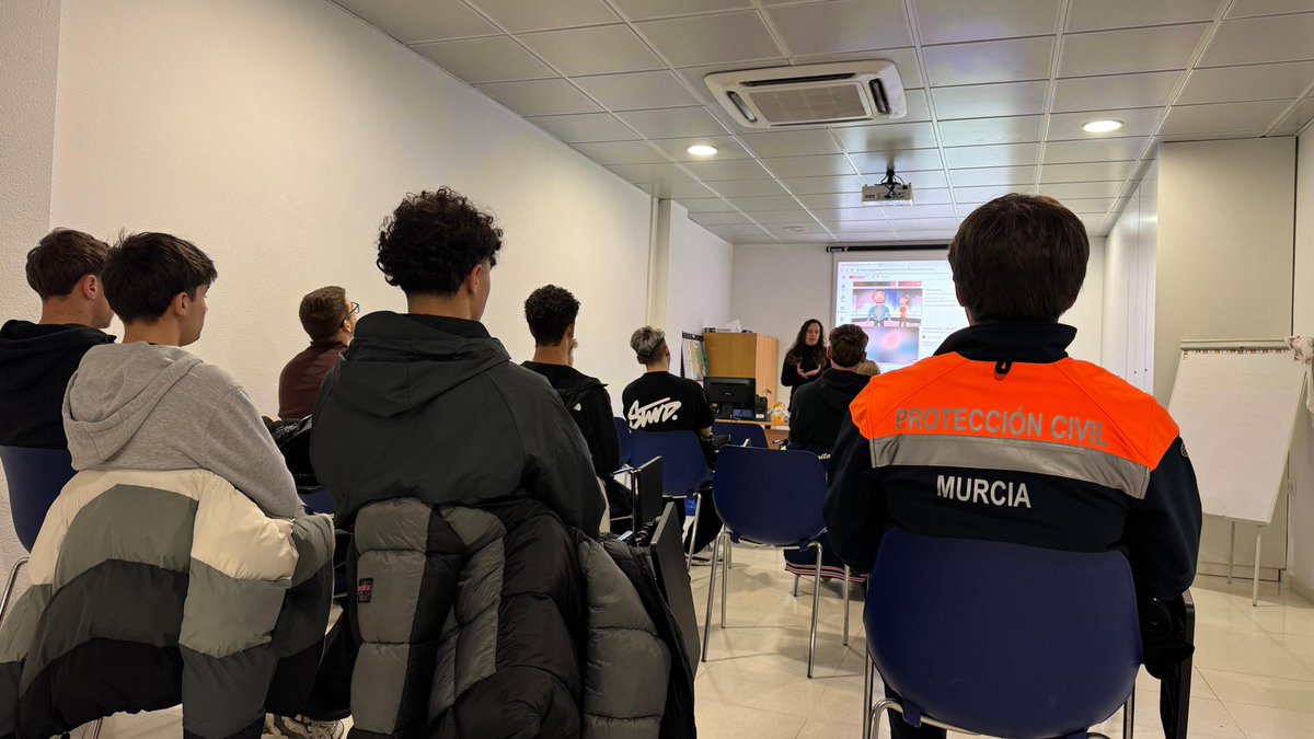 [ FORMACIÓN ]

Esta mañana personal de <a href="/EmergenciasMur/">Protección Civil Murcia</a> se ha desplazado hasta instalaciones del <a href="/Ayto_Pinatar/">Ayuntamiento de San Pedro del Pinatar</a> para formarse en materia de prevención de riesgos laborales.

Nuestro agradecimiento al <a href="/Emergencias112s/">Emergencias San Pedro del Pinatar</a> por la invitación.