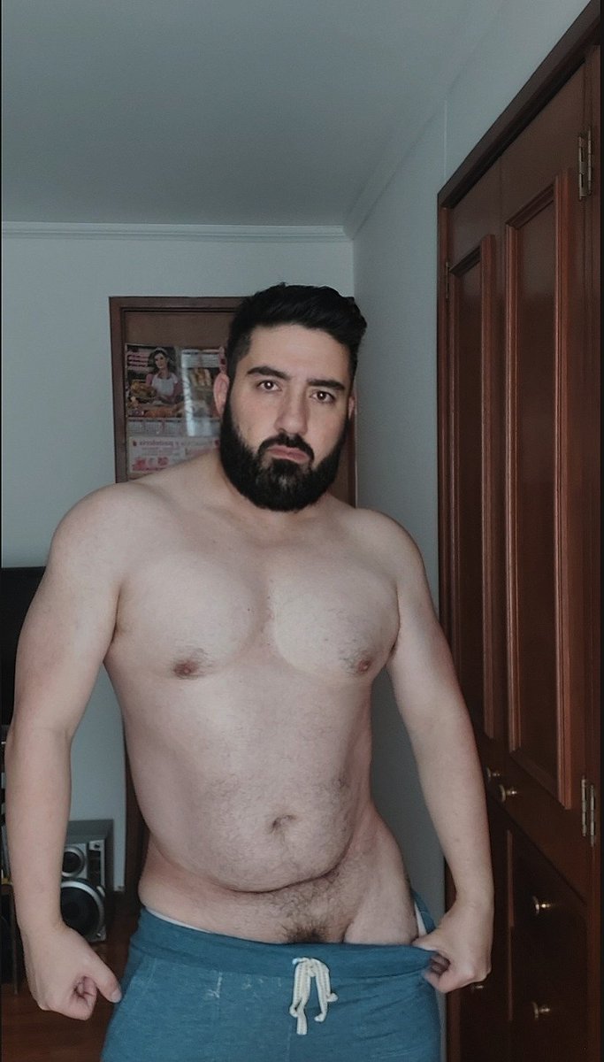 Feliz Sabado 😋😋😋🌃🍻 onlyfans.com/juank8113