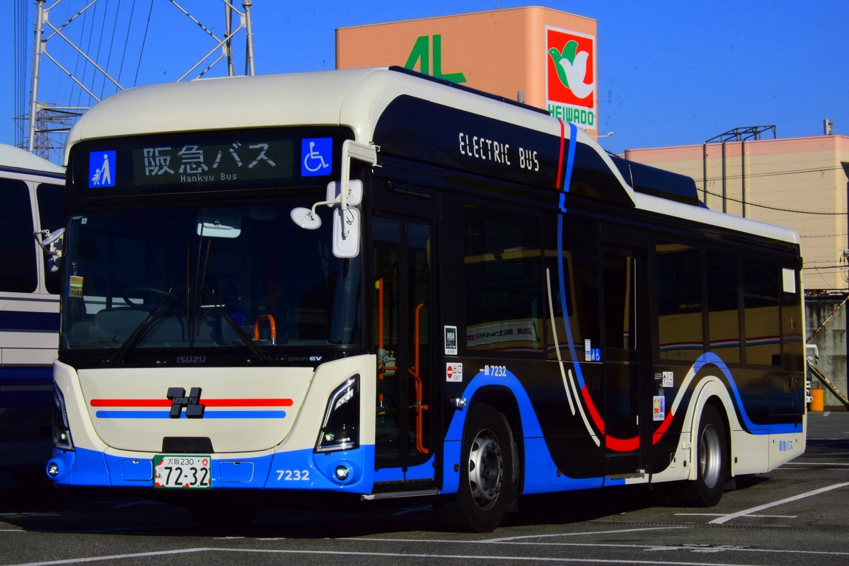 そして、大阪万博でも活躍したエルガEV 【 いすゞZAC-LV828L1 】 茨