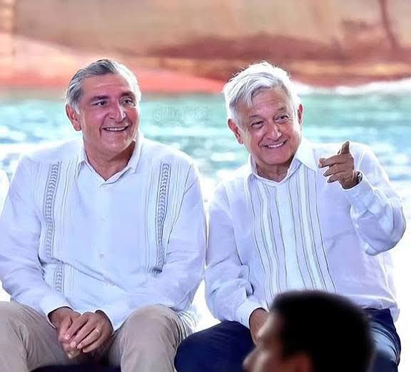 JJDiazMachuca's tweet image. UN LLAMADO DE AUXILIO Y ADVERTENCIA PARA TODOS LOS MEXICANOS, DESDE TABASCO

Morena no es una secta ni un partido político: es una mafia sostenida con el presupuesto proveniente de los impuestos de los mexicanos.

En todos los gobiernos ha existido corrupción; sin embargo, en los…