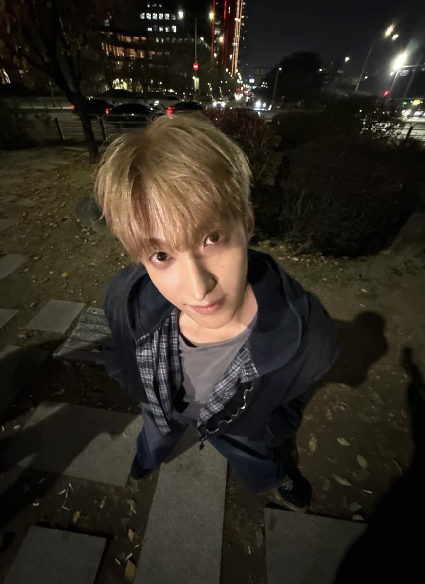 xueishaoo's tweet image. WE GOT 0.5 DOKYEOM PHOTOS ! 🐰🤍