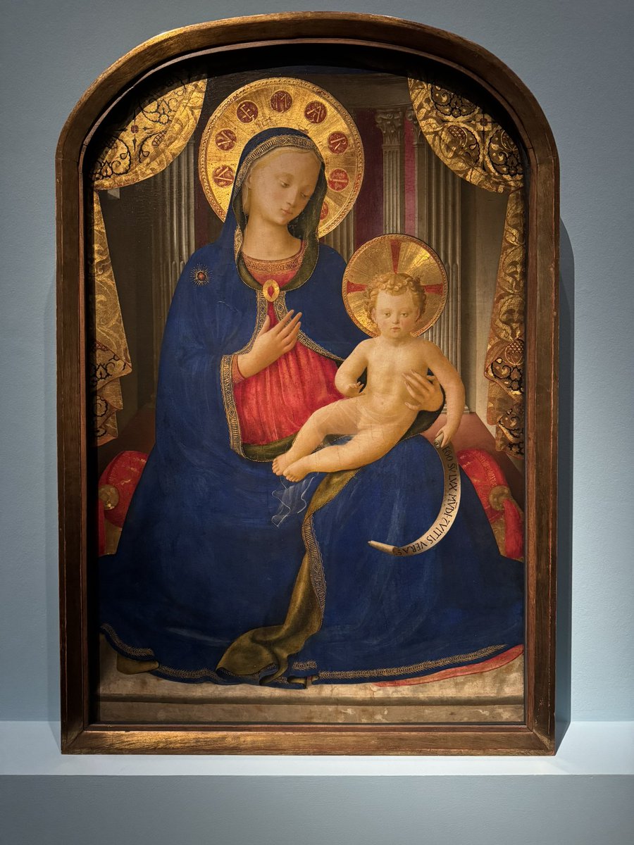 houghhough's tweet photo. Staggering, gorgeous Beato (Fra) Angelico show at the Uffizi. One inch is enough for an hour of contemplation https://t.co/CyZebnuHMH