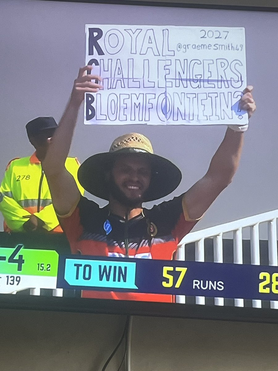 AttorneyNcube's tweet photo. @SA20_League @GraemeSmith49 we want 2 more teams🥹🥹 https://t.co/VrSsUgUUG3