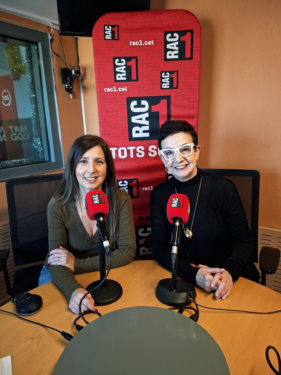 📻 Avui ens visita <a href="/Xef_Ruscalleda/">Carme Ruscalleda</a> per parlar del vi novell i de la vida
➡️ I després tot sobre la xocolata amb <a href="/Sergi_de_Meia/">Sergi de Meià</a>
 ➡️ <a href="/albertjorquera/">Albert Jorquera</a> i les curses del gener com la marató de demà a  <a href="/VisitSitges/">VisitSitges</a>
➡️ I acabarem amb la música de l' @enricfont 👇
rac1.cat/directe