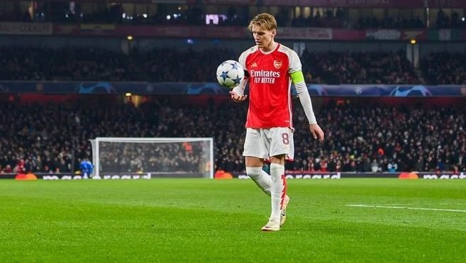 afccags's tweet image. "Stay anywhere on the pitch, my pass will find you"