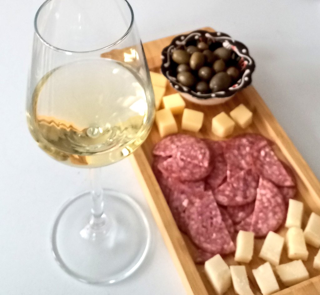 giobjkgool's tweet image. Ben maça hazırım ısınma hareketleri yapıyorum... 🤓🦅

Süper Kupa
Galatasaray - Fenerbahçe

#GSvFB