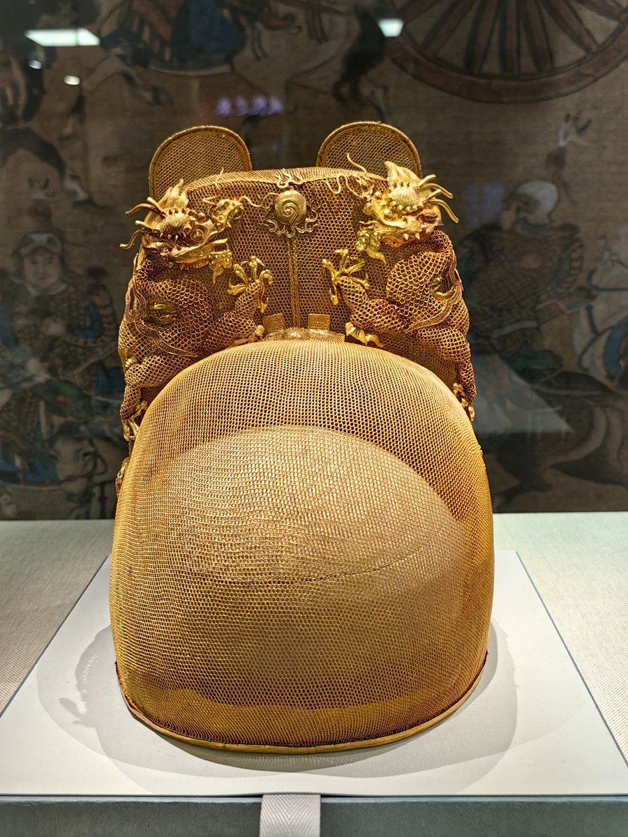 Thank you all for your interest in the black gauze crown adorned