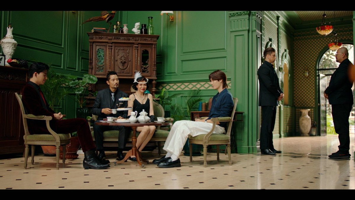 jiuliu0shi's tweet image. แล้ววันนี้เป็รวันแรกที่ได้เห็นพีชใส่โลฟเฟอร์สีดำด้วยมั้ยนะๆๆ ปกติจะมีรองเท้าที่ใส่บ่อยๆสีเขียว น้ำตาลครีมๆ เทา แตะคุ่นึงวันสบายๆ แตะอีกคู่วันหยุด คือแต่งตัวเรียบร้อยน่ารักกกว่าวันไปทำงานลุยๆมากเลย🥹

#MeAndTheeSeriesEP9