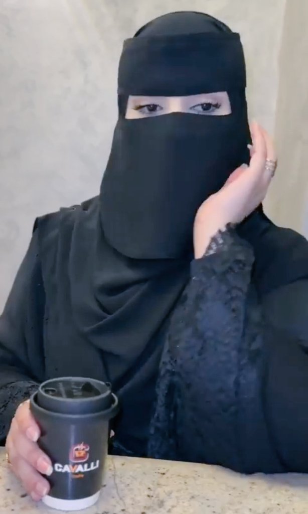 الملكه الحنونه tweet media