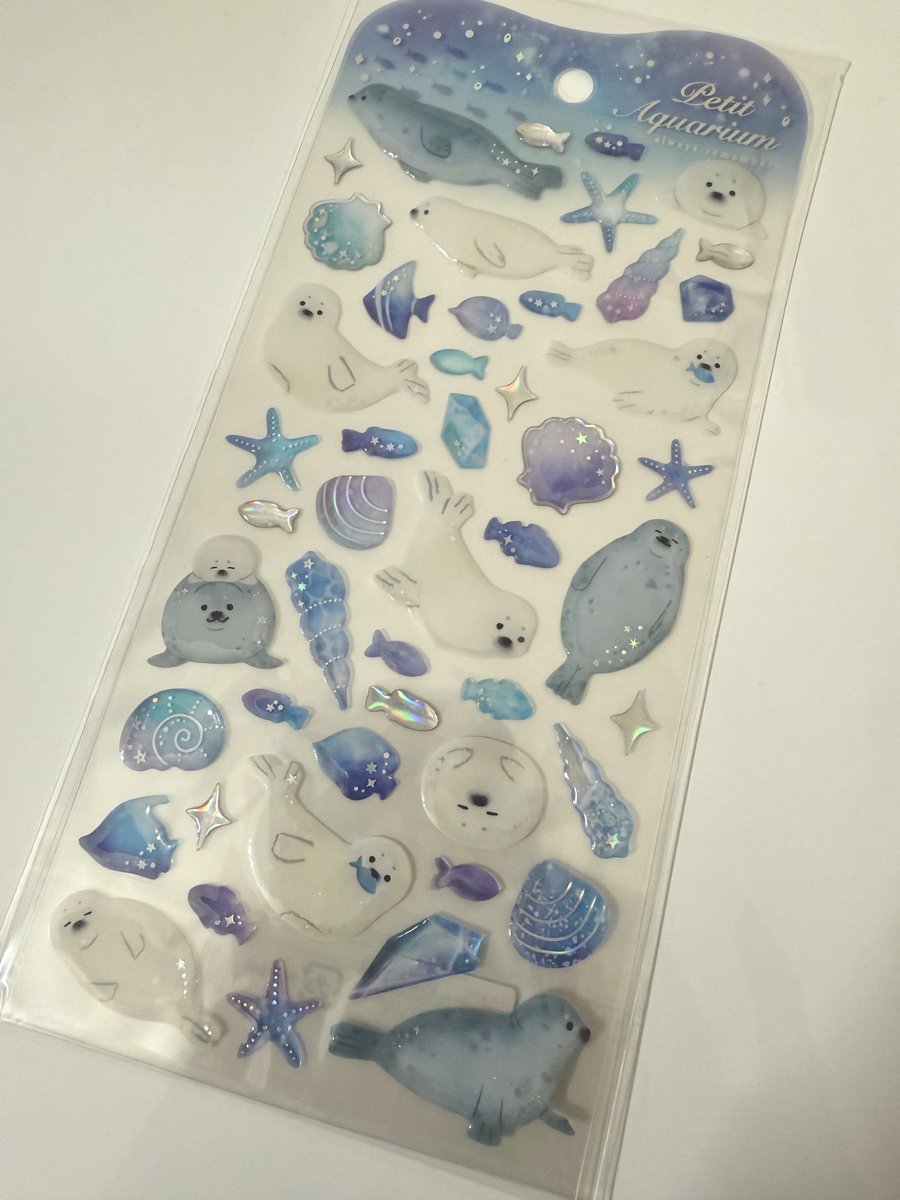 オリジナル商品ではなさそうだけどずっと気になってたマグネットをこの度購入
新しいアザラシールもありました🦭