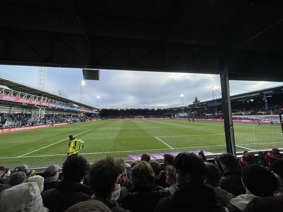 TheBroadhallWay tweet media