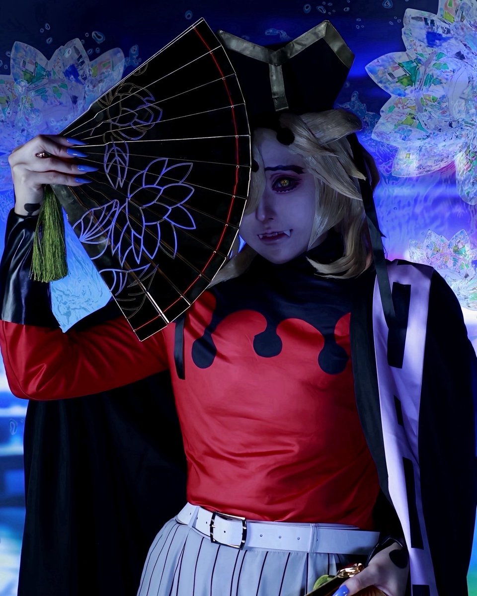 Cosplay / kmt👹

童磨🪭🪷❄️
----------------------------------------

    肺胞が壊死してるからね
　つらいよね
　さっき俺の血鬼術吸っちゃったからな

----------------------------------------

📷<a href="/kyaro84/">キャロ</a>