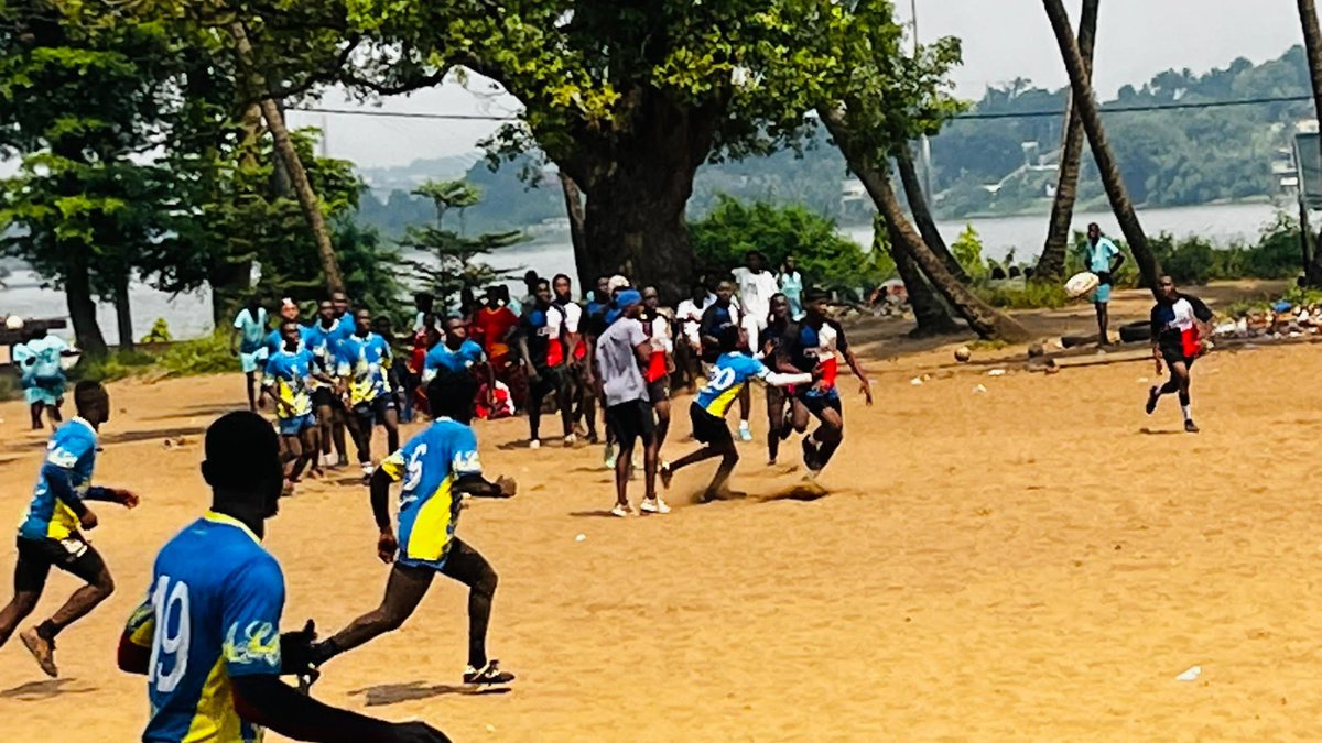 Match amical ce jour contre l'équipe de TBO (espoir) au terrain de Biafra à Treichville.
Score final ! 05 - 05
Belle rencontre dans l'ensemble avec des joueurs attentifs et disciplinés.
Merci @asmantaise pour la tenue
