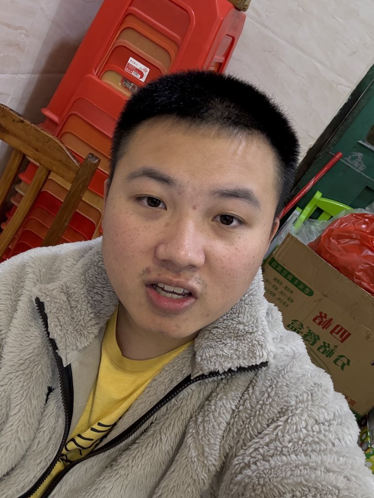 Alex Huang tweet media