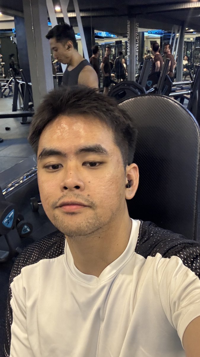 hiukecap's tweet image. Imperfect.