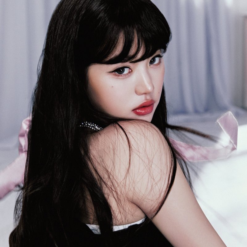 kchartsmaster's tweet image. Jang Wonyoung teases new project with new Instagram account for_evercherry10:

"01.10 10:10 🎀🍒"
"Defined by none, forever young."