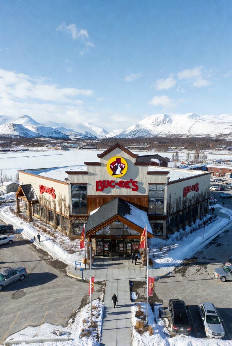 bankertobuilder's tweet image. Major announcement. 

We’re expanding our home building company to Greenland. 

First contract locked in: Greenland’s first Buc-ee’s. 

It’s time to show these Greenlanders what America is all about.