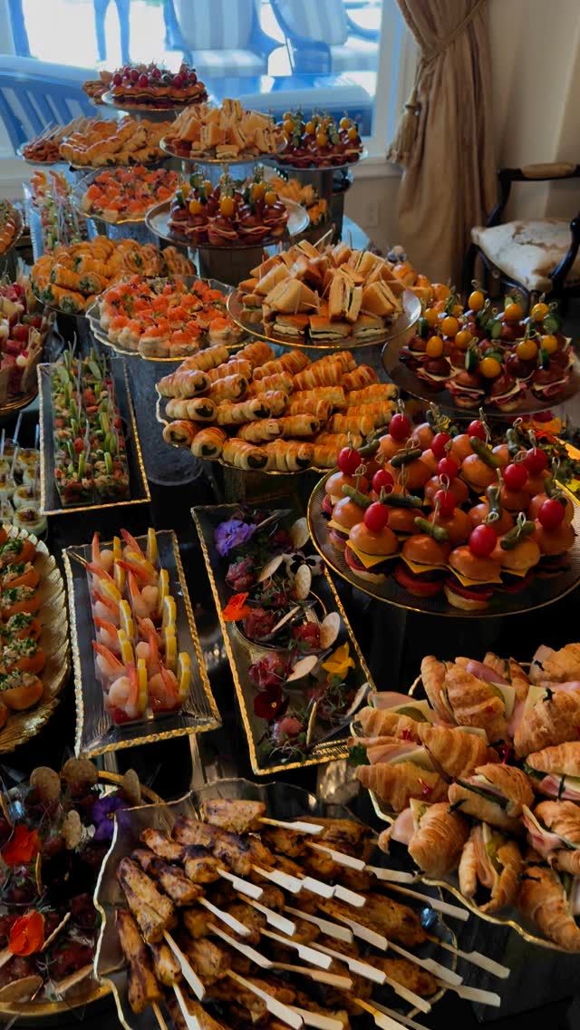 moonoffices's tweet image. Perlu diingat kalau SOD masih bisa dikerjakan maksimal sampai hari Senin malam, ya! ( DEADLINE: 12 Januari, jam 22.00. )

Selamat berlibur, teman-timun! 😜 Yang ketahuan masih kerja kita gebukin di tempat baru polisikan. 👹☝️

Silakan dinikmati makan malamnya~