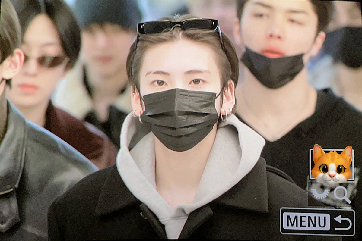 윰윰🐱🦦 tweet media