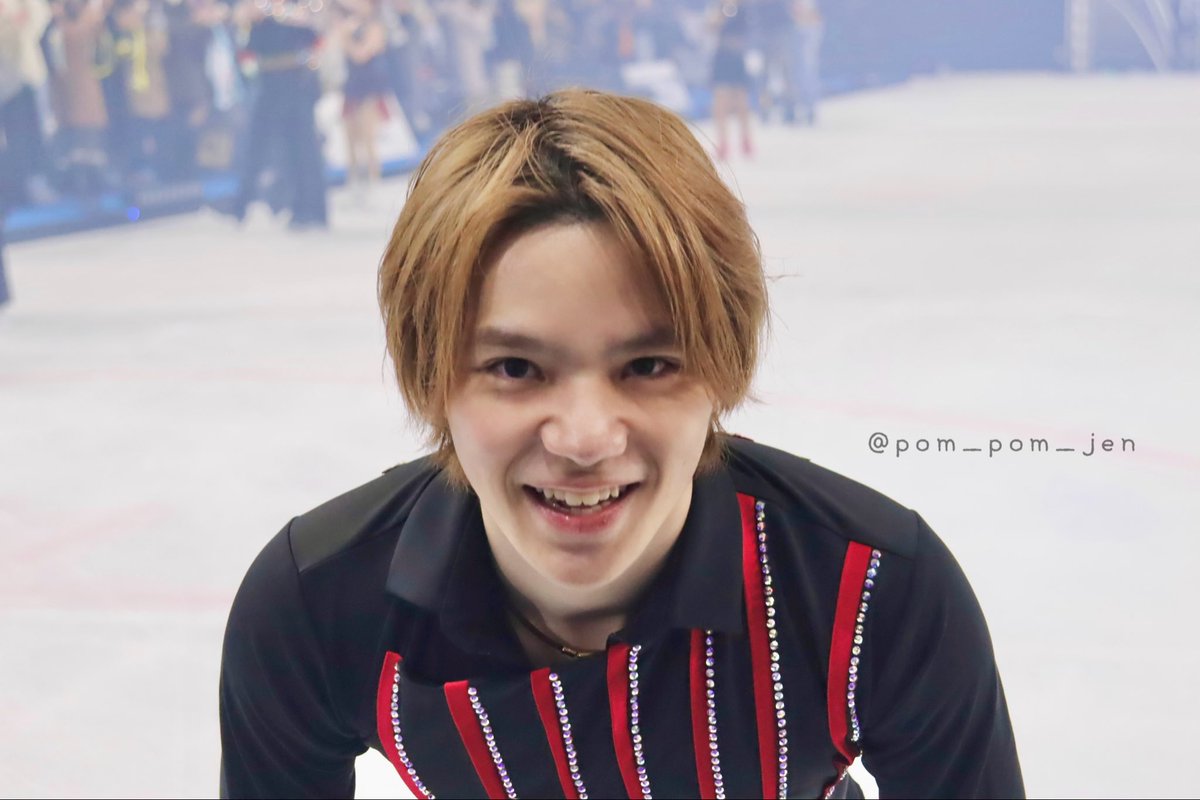 いつも低姿勢なので必然的に上目遣いで撮れるしょまさん
#宇野昌磨 #プリンスアイスワールド #PIW東京 
2026.1.10PM