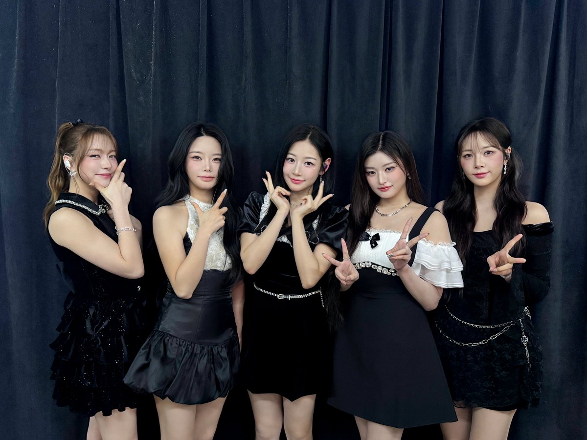 we_fiftyfifty's tweet image. [📸] 2026.01.10

2026 FIFTY FIFTY FANMEETING IN TAIPEI [Let’s Play Tweny Party] 

We had such a great time at today’s performance. 
How was it for TWENY today? Let’s meet again next time!! 我愛你😘

#FIFTYFIFTY #피프티피프티
#KEENA #키나
#CHANELLEMOON #문샤넬
#YEWON #예원
#HANA…