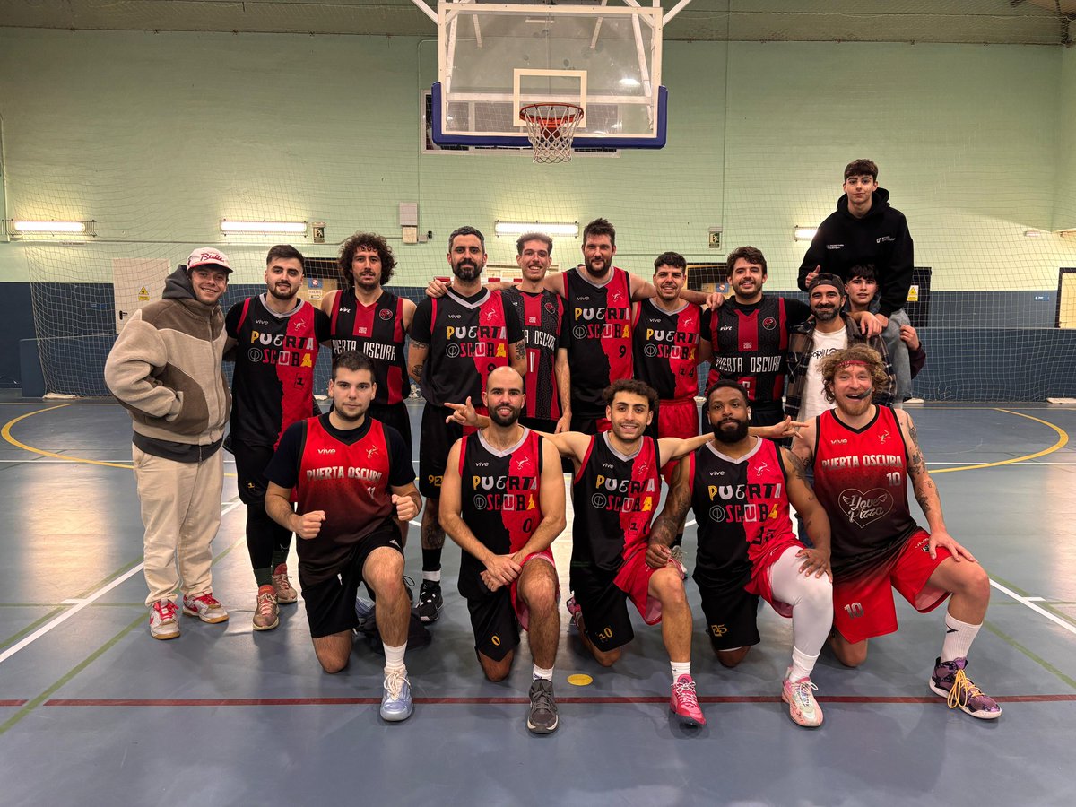 Los que se quedaron en Málaga os saludan (con el saborcillo de la victoria!!)

Dedicada a la disfrutona Marea Roja en <a href="/BasketBenahavis/">Baloncesto Benahavis</a> 🎉

#SiempreJuntos
