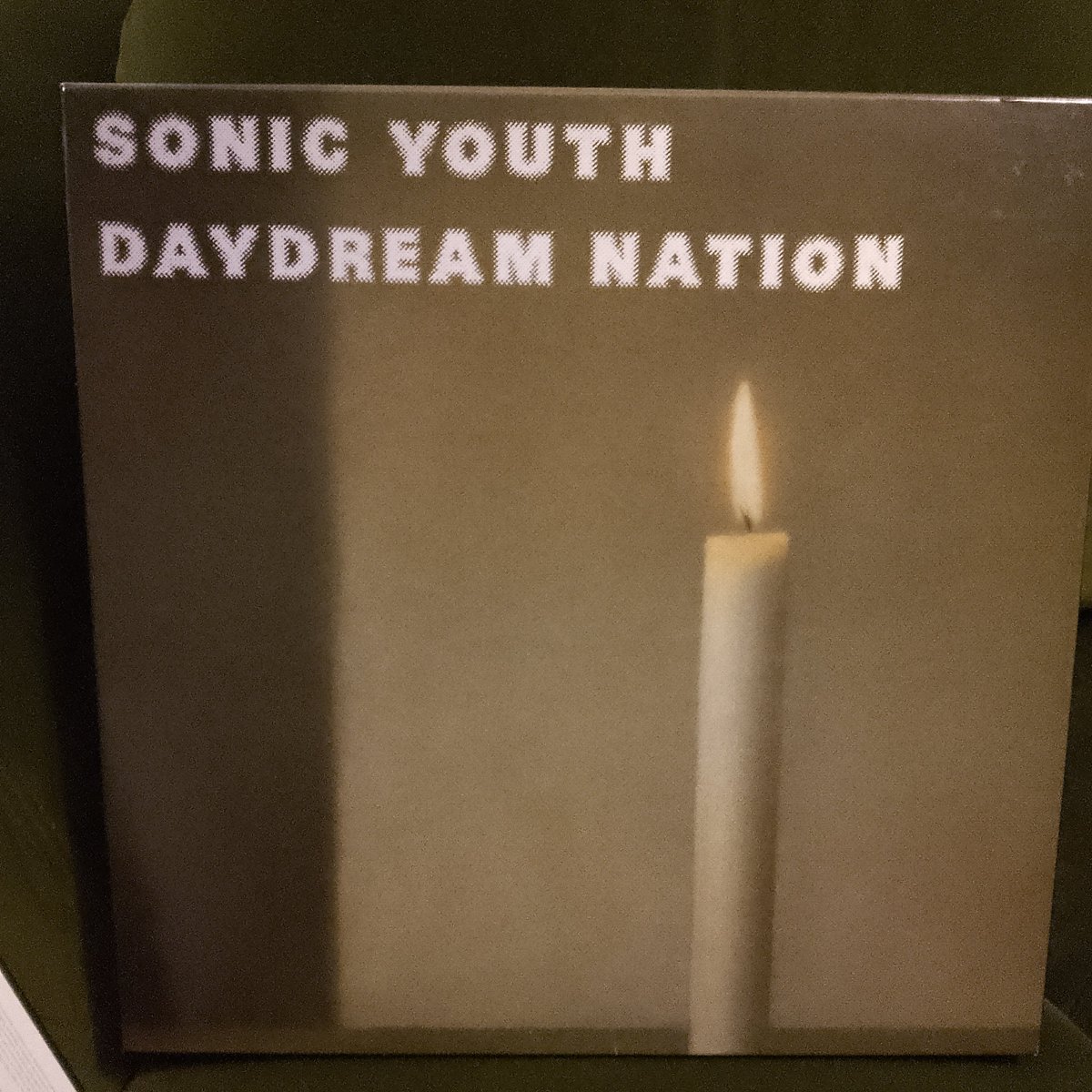 US80s_90s's tweet photo. Sonic Youth - Daydream Nation (Blast First 1988 / Goofin' 2007 deluxe LP box set #np) https://t.co/bBYWW38paF