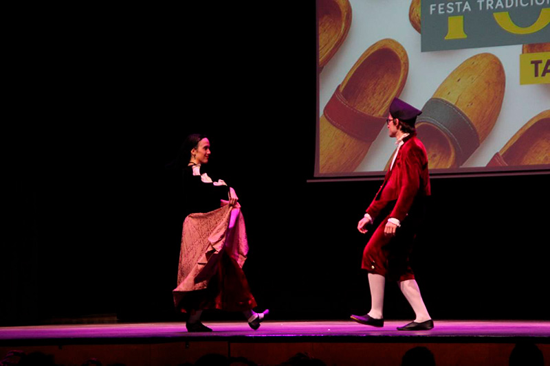 Tret de sortida dels <a href="/TonisTaradell/">TonisTaradell</a> amb un pregó que reivindica la pagesia i Gil Solé d’Hereu Taradell 2026
taradell.com/2026/01/10/tre…