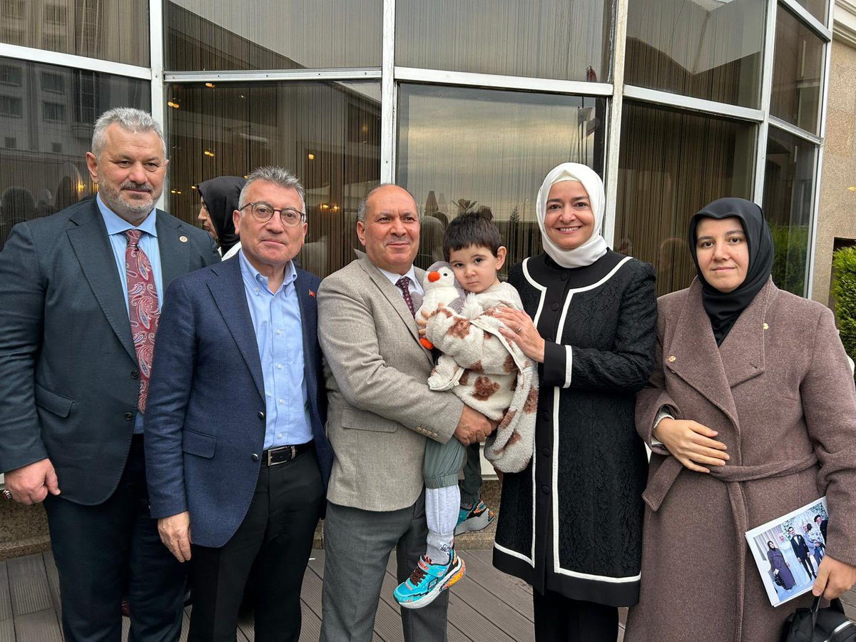 Gençlik ve Spor Bakan Yardımcımız, sevgili kardeşimiz Safa Koçoğlu ve Mehmet Gürsoy beyi tebrik ediyorum.

Hayırlı, bereketli, güzel bir ömür diliyorum. Allah mesut etsin.💐

<a href="/SafaKocoglu/">Doç. Dr. Safa KOÇOĞLU GÜRSOY</a>