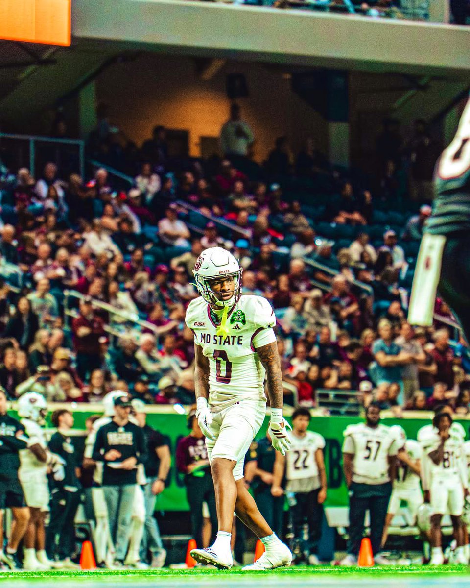 jmariyaerobins2's tweet image. @MoStateFootball let’s do it ‼️