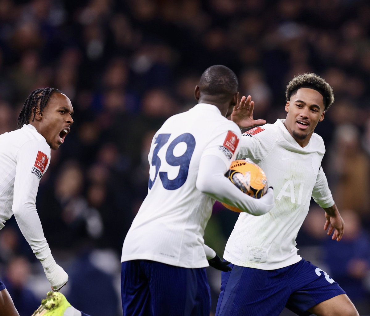 THFCReport tweet media