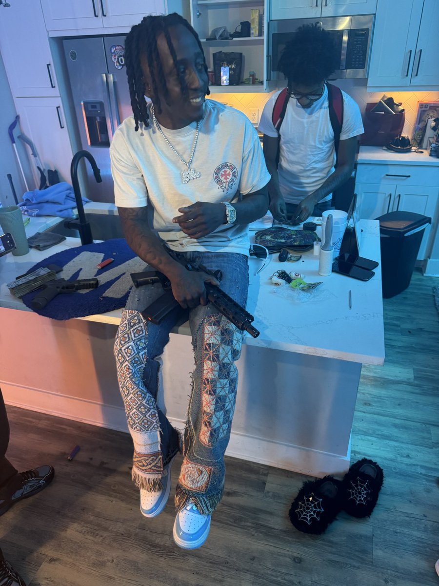 Mr. Woah Woah ☄️🔋 tweet media