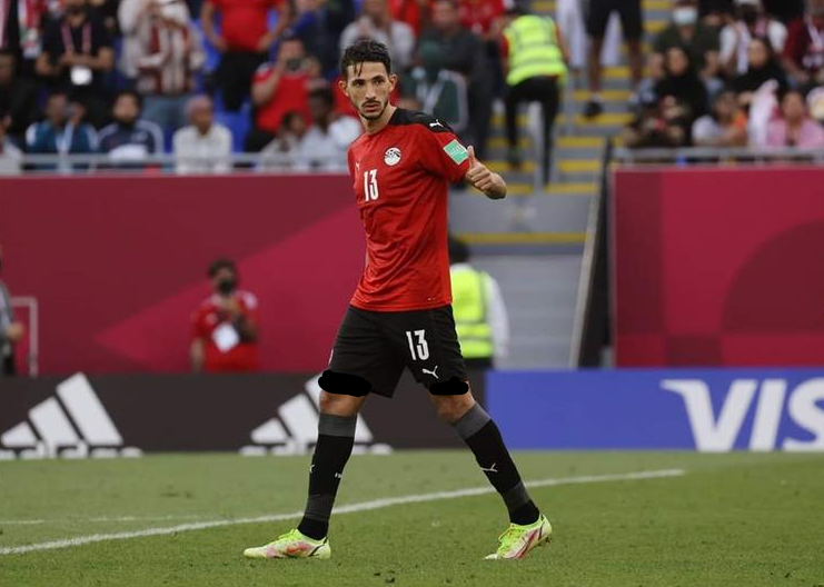 الدقيقة 40... أحمد فتوح يسجل بالخطأ في مرمى مصر لتقلص كوت ديفوار النتيجة (2-1) #كأس_أمم_أفريقيا 