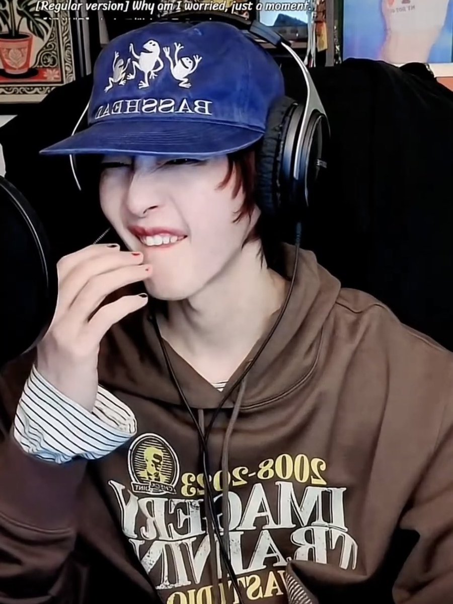 lollybomb32's tweet image. @KBteeth, i have something for you