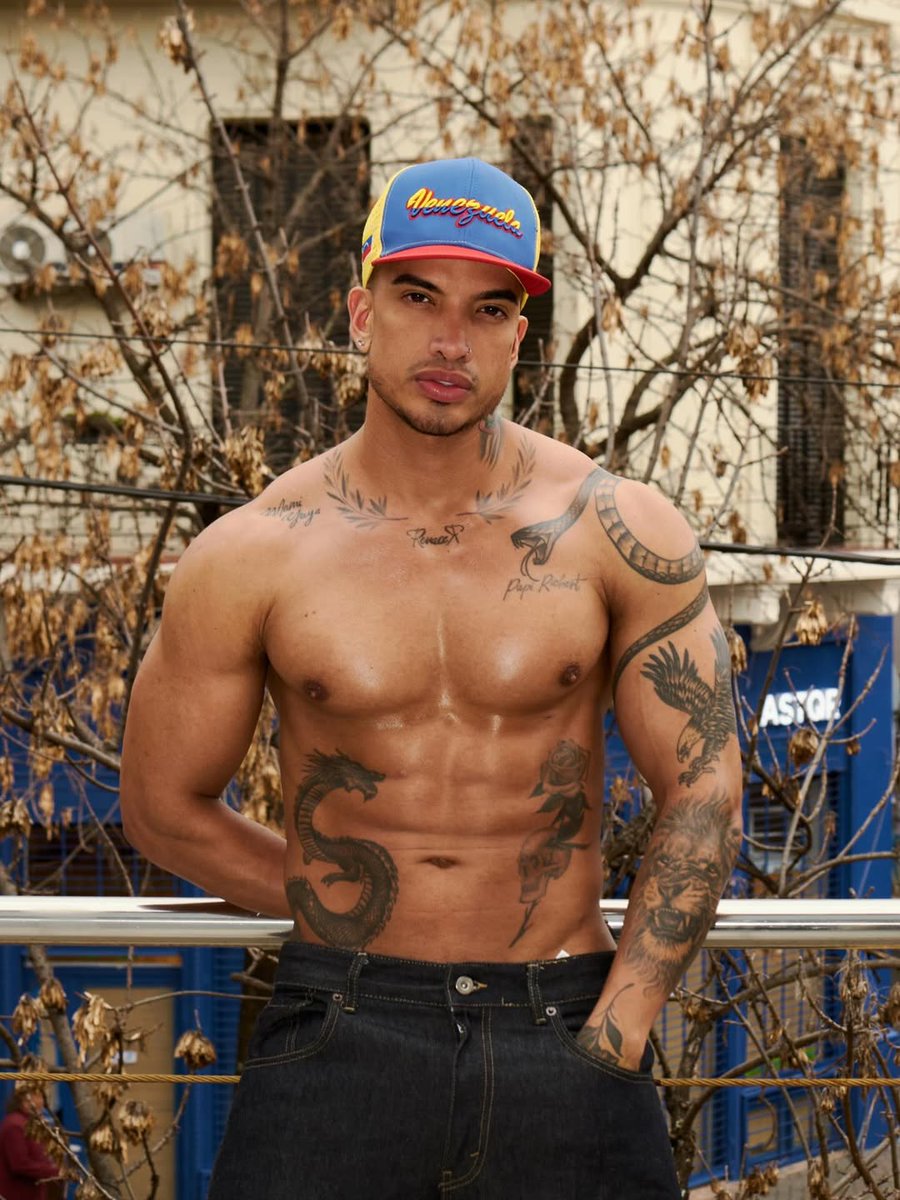 Small Randy Jr Randhy Jr #venezolanos #PHOTOS #musclegains https://t.co/11UFN75zGH