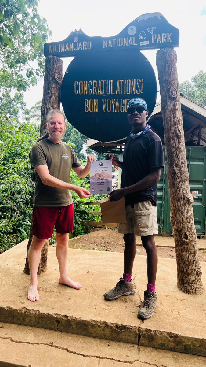 Every step brings you closer to Africa’s highest peak 🏔️💪
Climbing Kilimanjaro is not just a trek—it’s a personal victory worth celebrating.

🌍africasightssafaris.com/trekking/how-t…

#KilimanjaroClimb #SummitDay #TrekkingLife #TravelAfrica #Nature #TravelToAfrica #Fyp #Outdoor #TravelTips