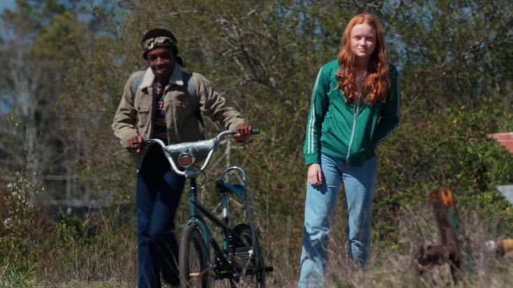 viscamari's tweet photo. no other season even comes close to s2 in its style and outfits like it was just so realistic and authentic AND CUTE https://t.co/rluQTN0EMG