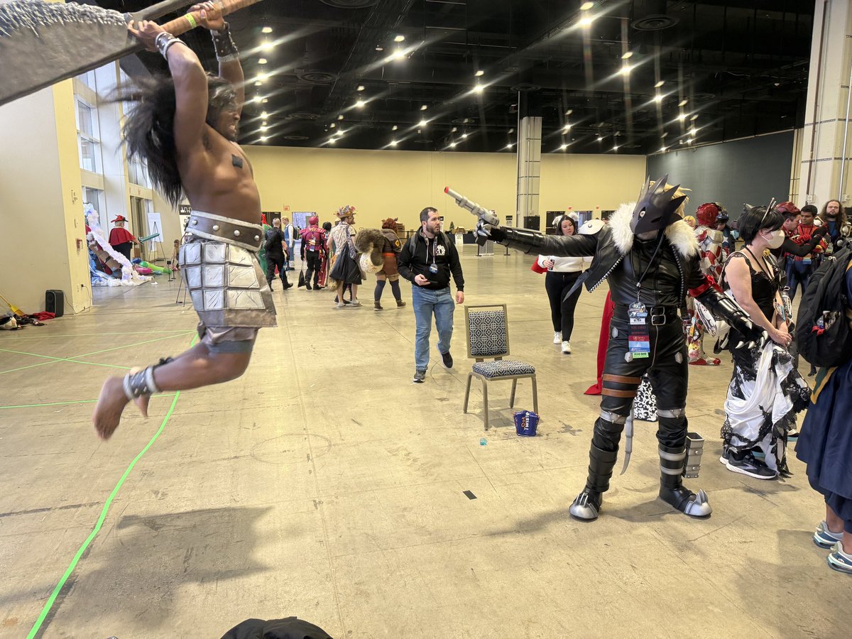 Oni_Omoile's tweet image. Reminder: cosplay conventions are PvP servers
