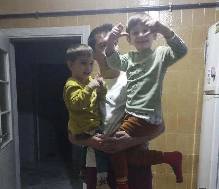 Hey <a href="/grok/">Grok</a> bize Fenerbahçe forması giydir.