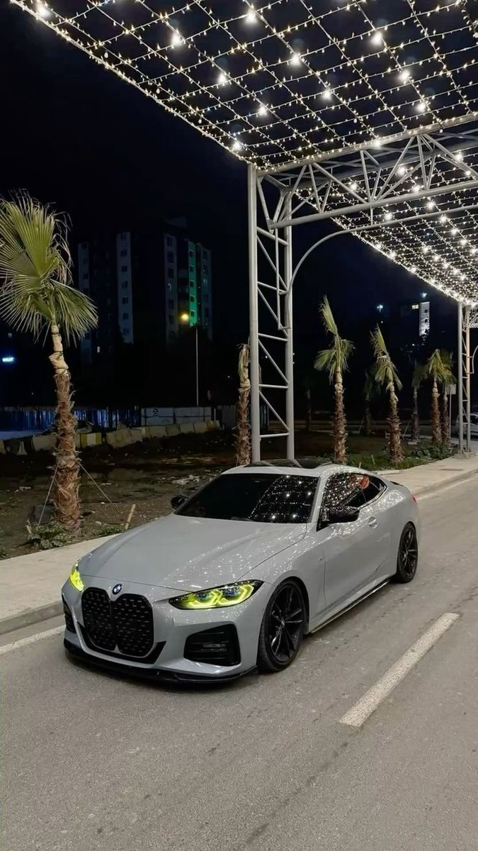 The way the light hits the Brooklyn Grey today is just therapeutic. It’s so clean it almost doesn't look real 🧊