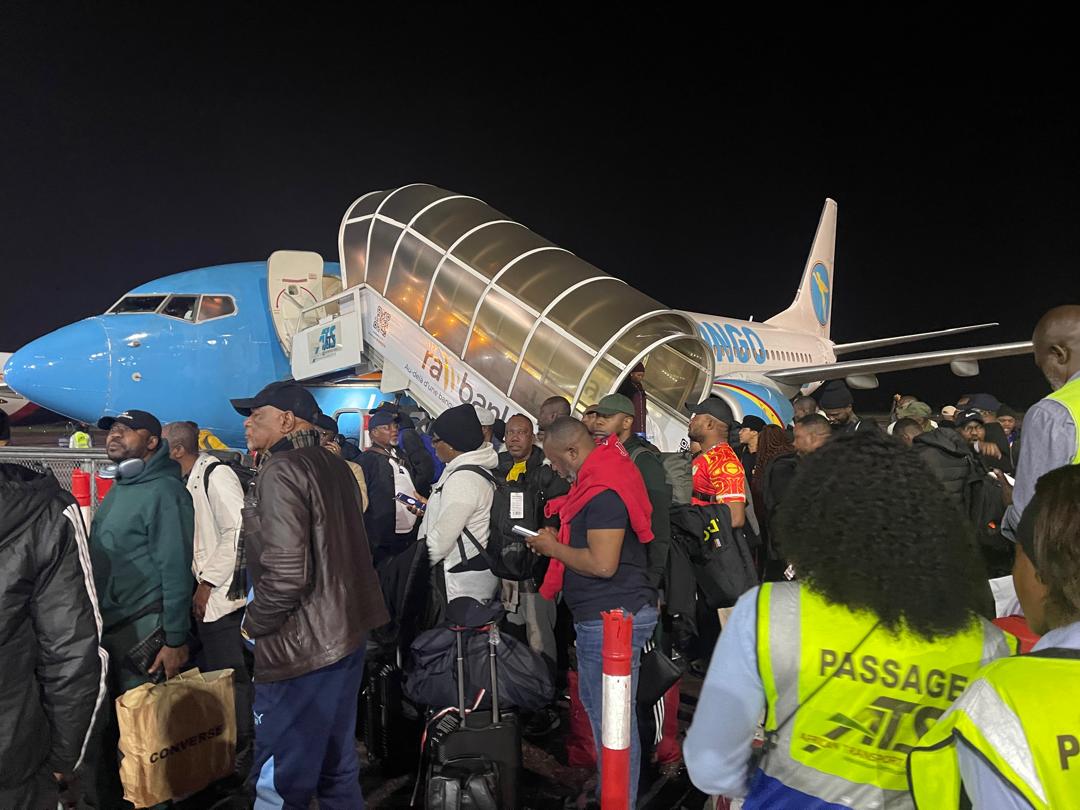 🚨 CAN 2025: Toute la délégation des supporters congolais restée au Maroc est arrivée à Kinshasa ce samedi soir à bord des deux avions. Pour rappel, la première délégation était arrivée vendredi matin. 

<a href="/DidierBudimbu/">Didier Budimbu Ntubuanga</a>